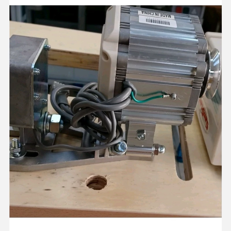 دینام مگنتی دینام کم مصرف 750وات مارال MARAL 750W نو و آکبند همراه با گارانتی شرکتی و اصلی (پس کرایه)