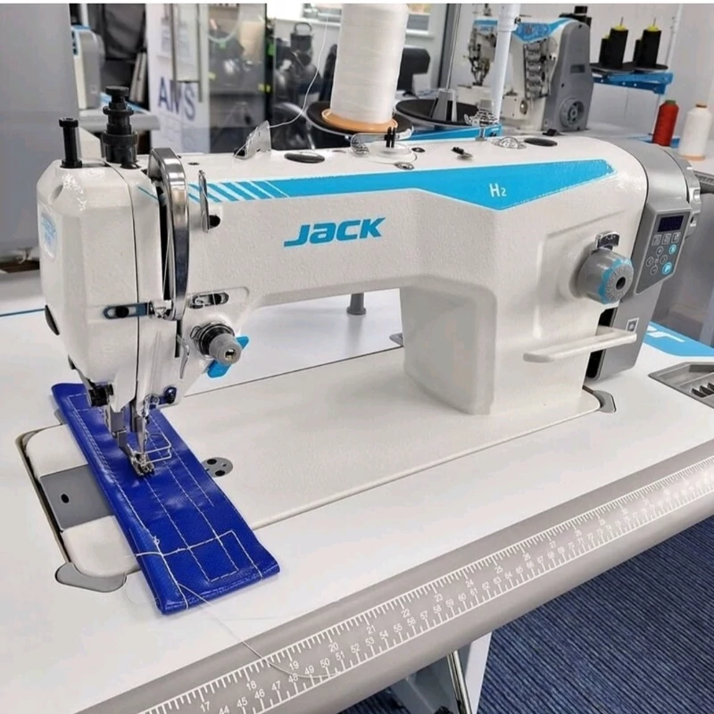 چرخ خیاطی دوپایه جک مدل JACK H2 اصل 12درجه دینام سرخود، گارانتی طلایی، میز و پایه و تمام لوازم و قطعات فابریکی خارجی و اصلی (پس کرایه)