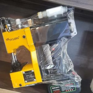 بهترین و باکیفیت ترین چرخ خیاطی سرکیسه دوز شارژی تک باطری نیولانگ مدل Newlong GK9 اصل و با بهترین کیفیت و با تمام لوازم فابریکی و اصلی و اضافی کامل و گارانتی طلایی شرکتی و ضمانت اصالت کالا و برگشت وجه امین دوختیران و آقای پرداخت (پس کرایه)